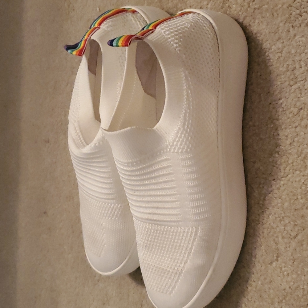 Steve Madden slip sneakers